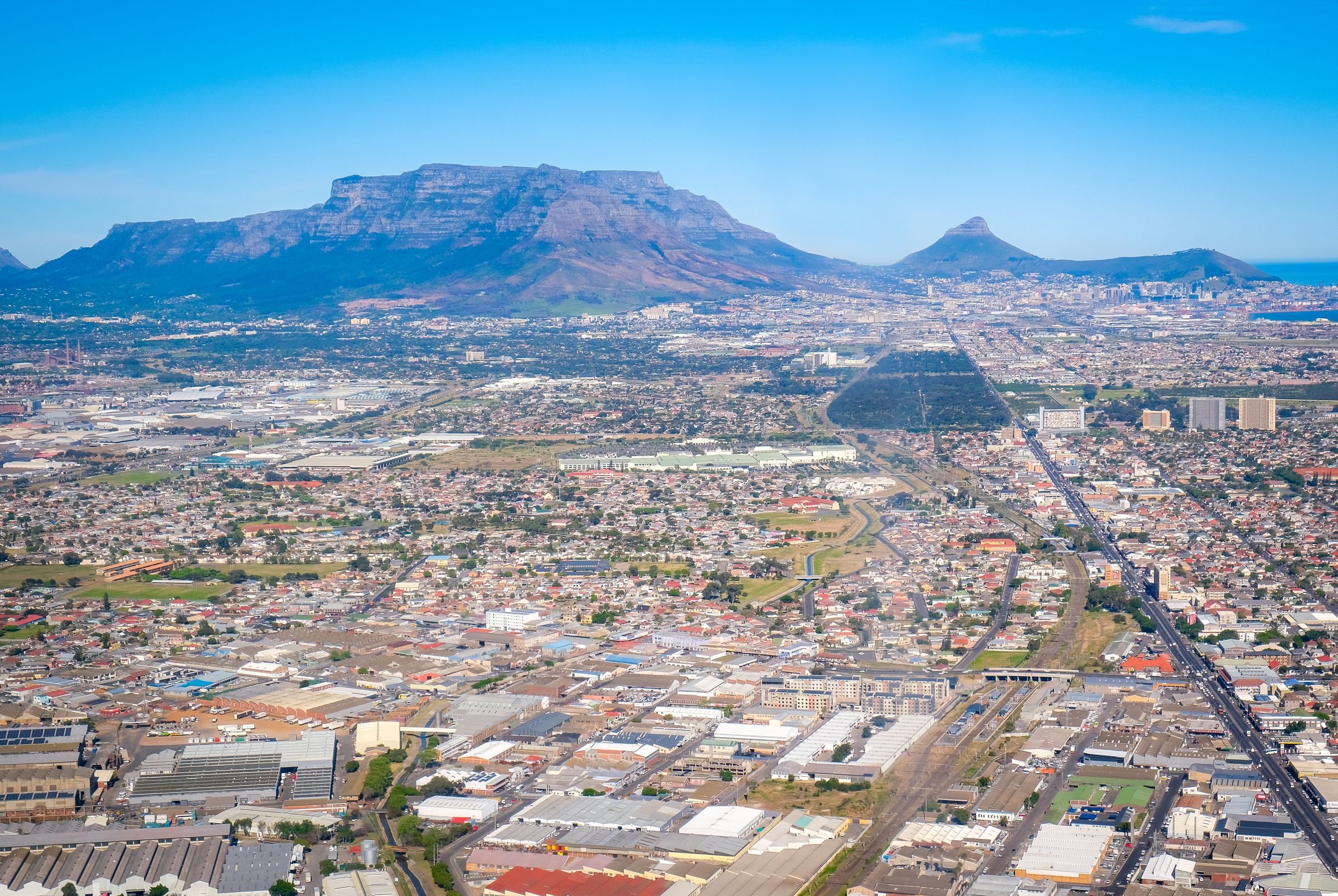 Cape Town from the air with Table Mountain behind